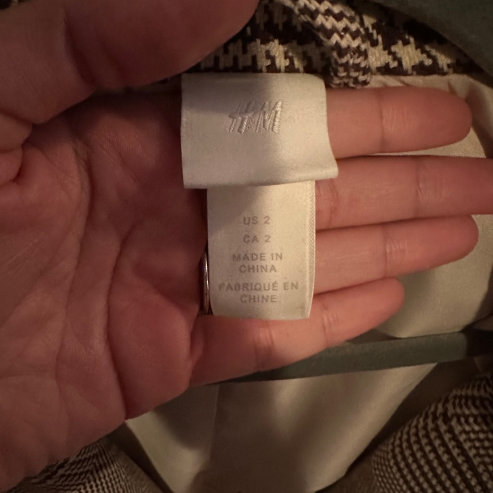 H&M Blazer - Picture 2 of 2
